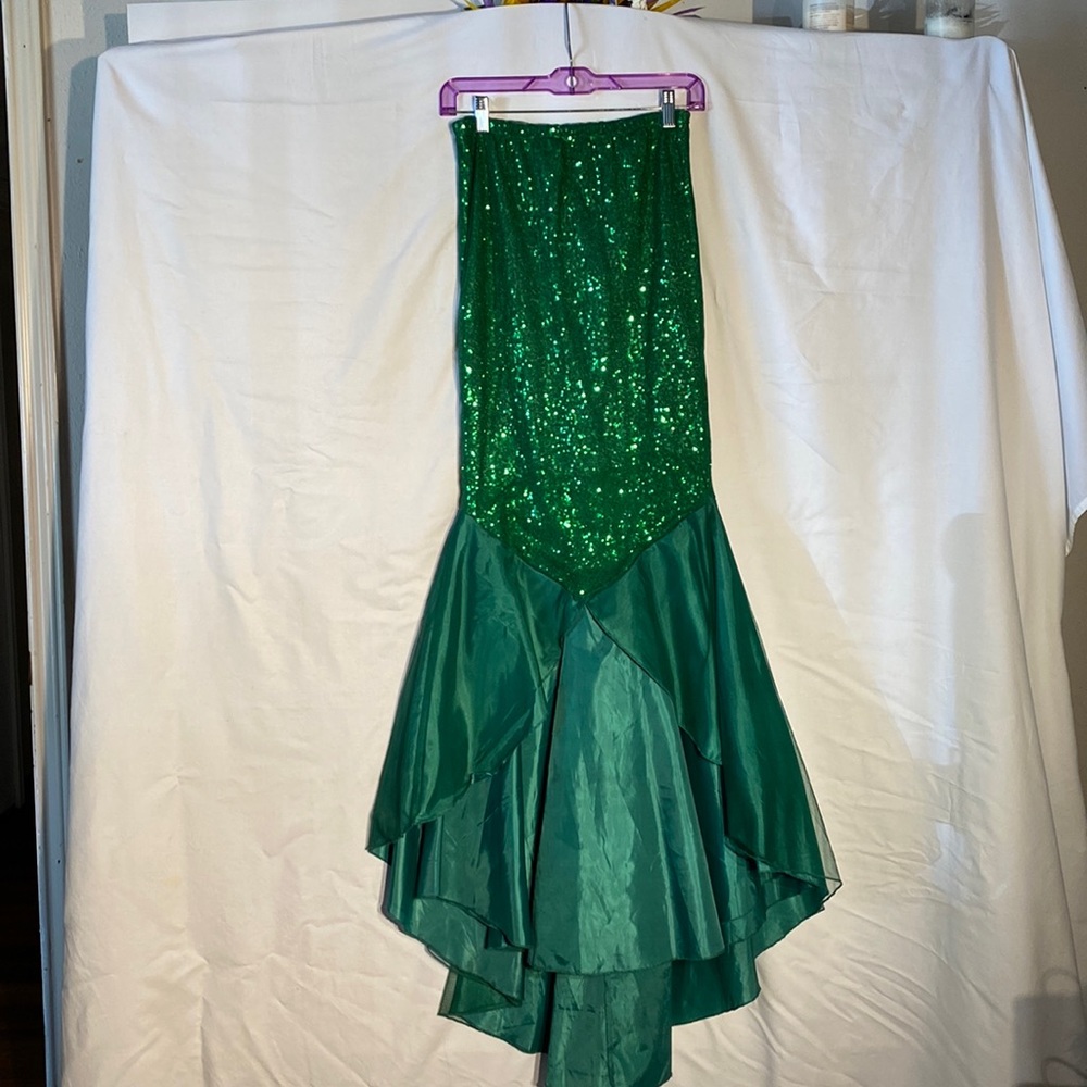 Green sequin mermaid skirt
